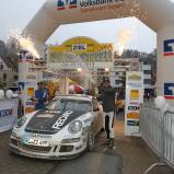 Sieger der schwäbischen Regenspiele: Timo Bernhard und Michael Kölbach im Porsche 911 GT3